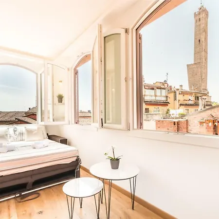 4 Star Two Towers Appartamento Bologna